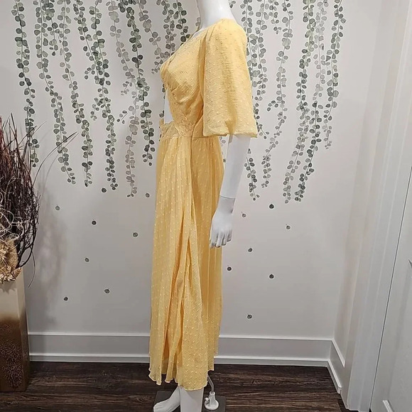 ASOS DESIGN lace insert cut out textured pleated midi dress in lemon yellow Sz 6 - Picture 7 of 12